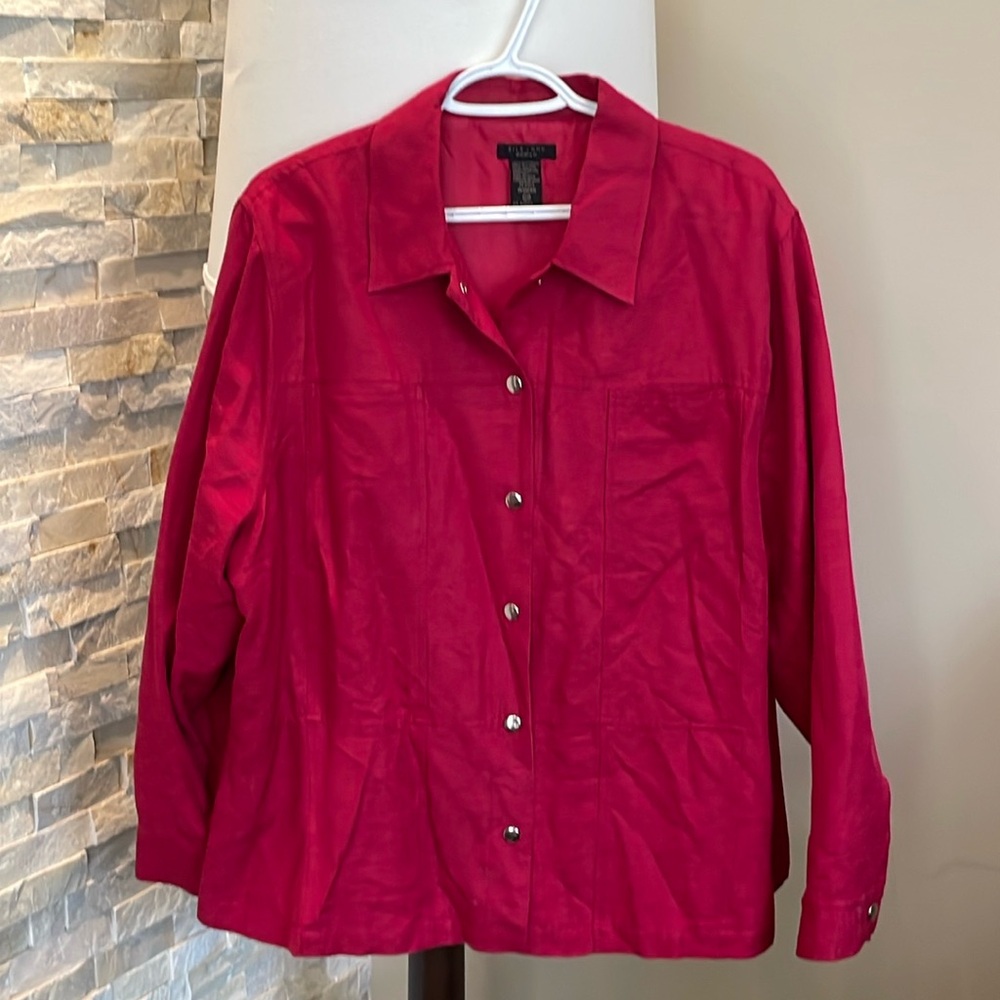 Silk Land Woman Red Snap Buttons Top